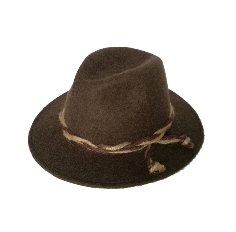 FILTHATT MED BRUN SNOR